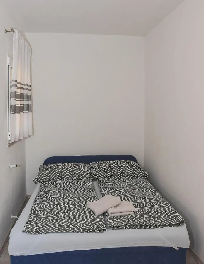 Apartment Damir For 8 Labin-Rabac Santalezi