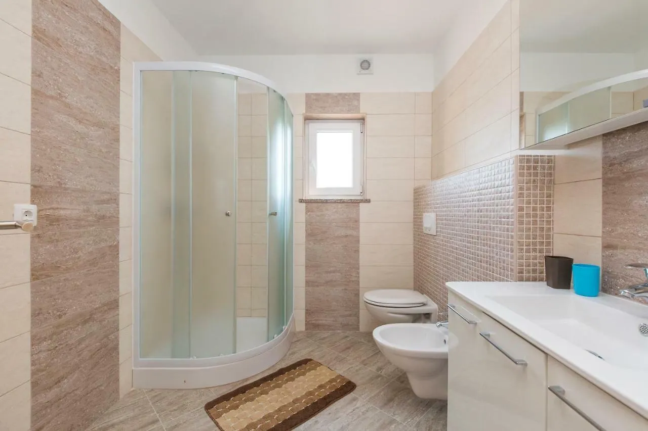 Apartment Damir For 8 Labin-Rabac Santalezi
