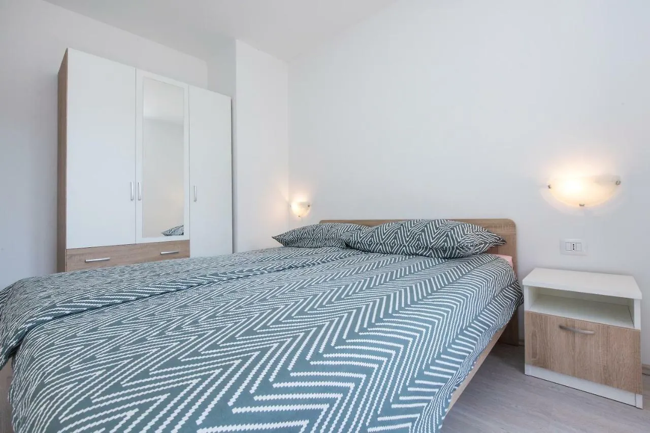 Apartment Damir For 8 Labin-Rabac Santalezi 0*,  Chorvatsko