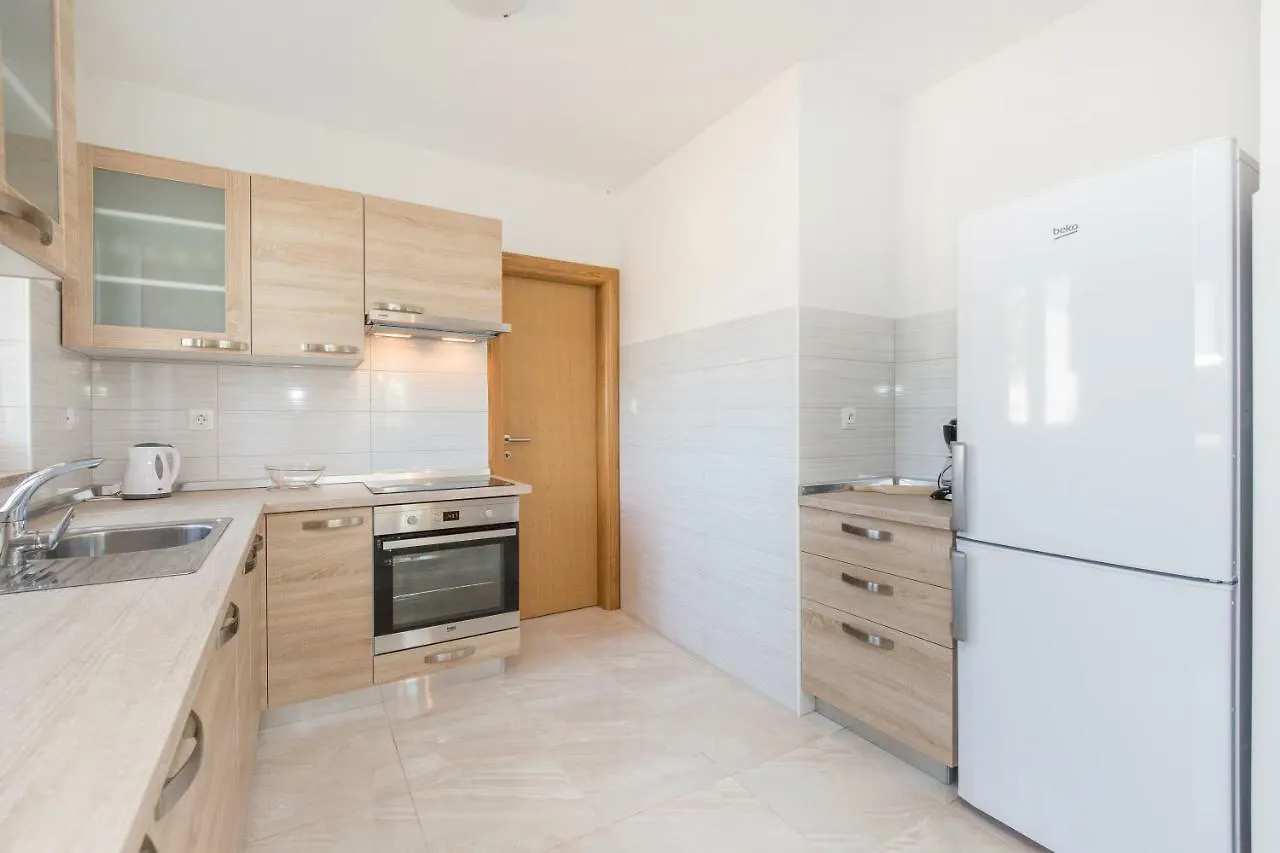 Apartment Damir For 8 Labin-Rabac Santalezi