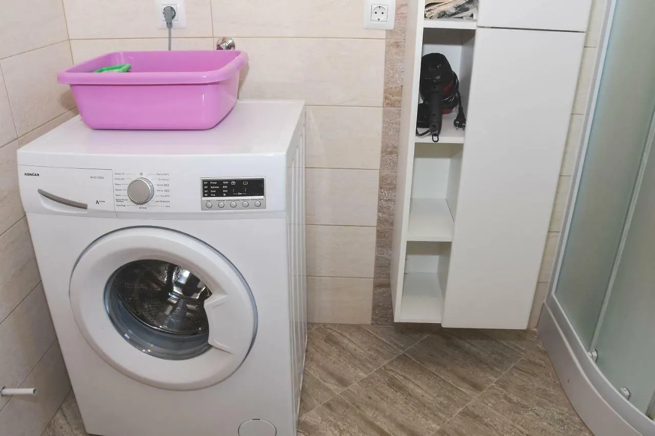 Apartment Damir For 8 Labin-Rabac Santalezi